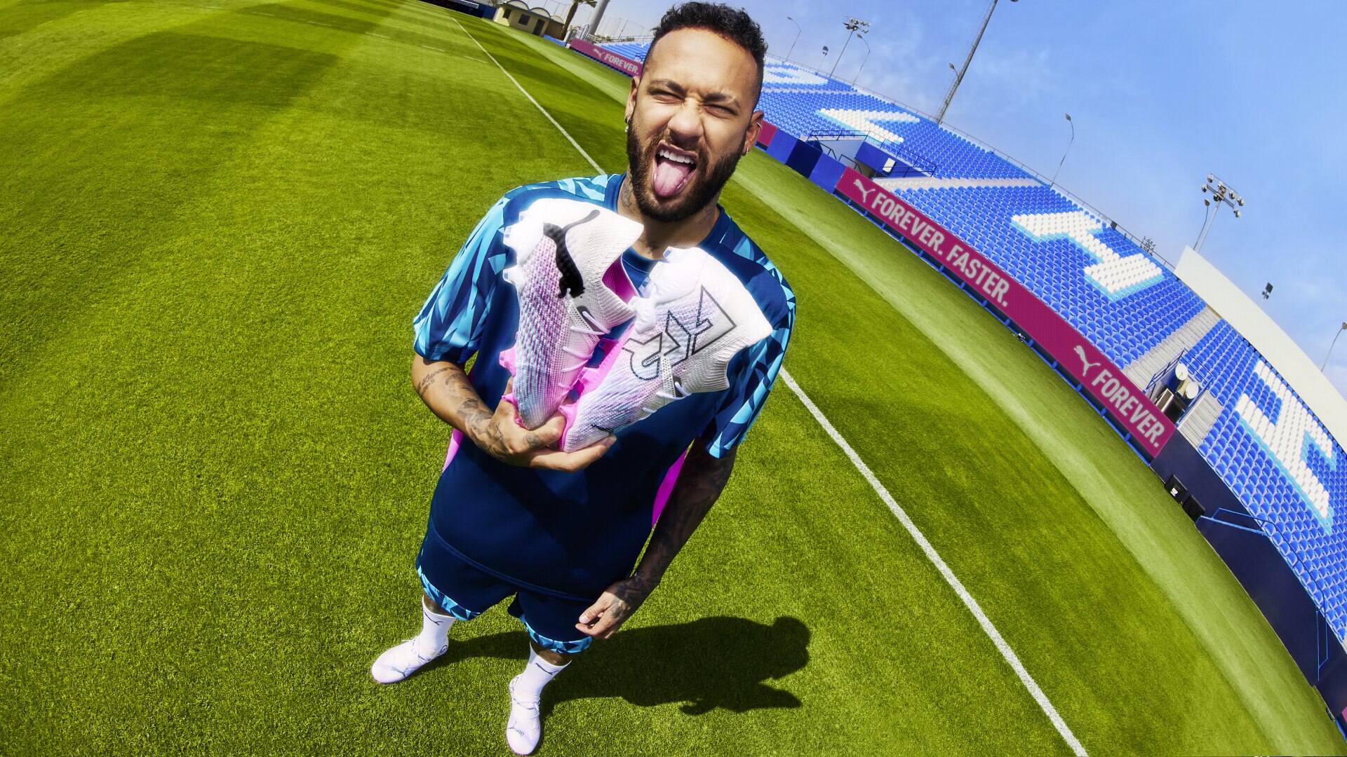 PUMA Future 7 Ultimate Fotballsko Hvit Rosa 