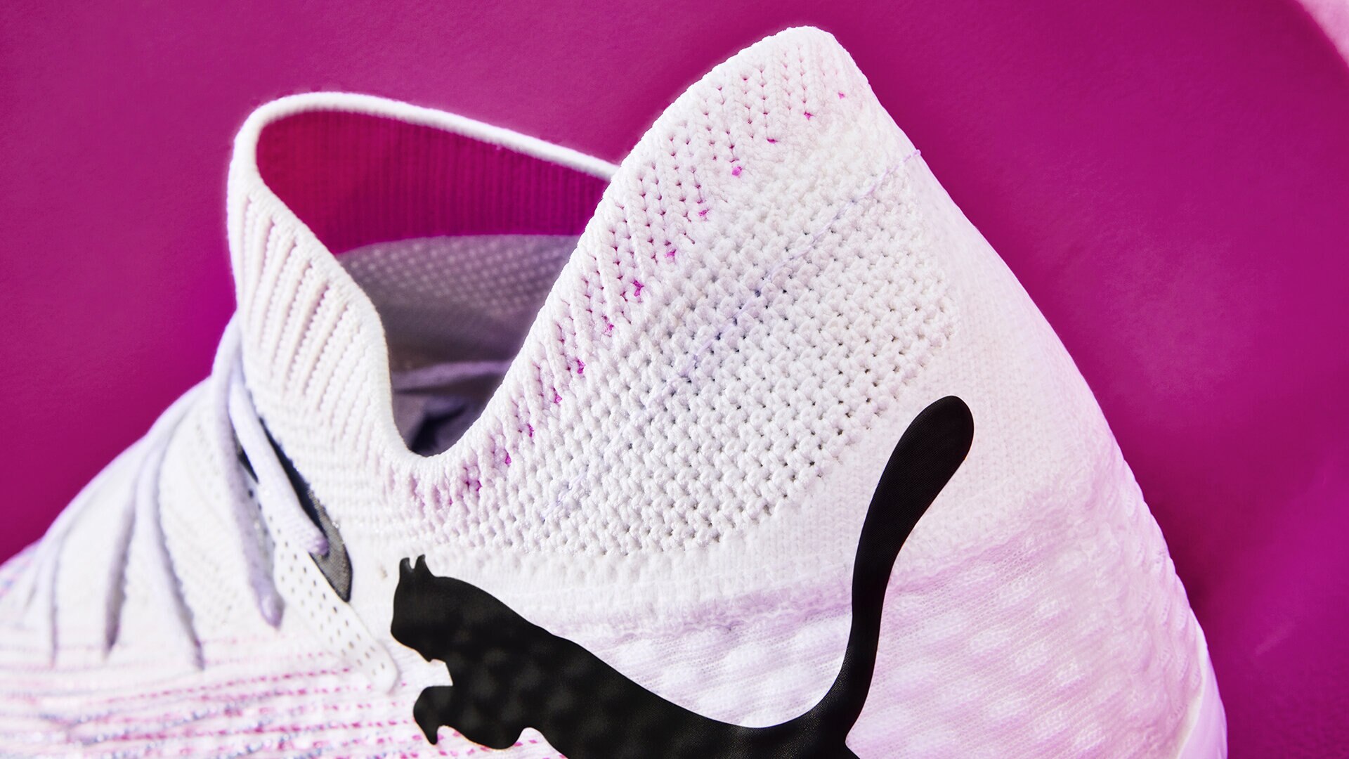 PUMA Future 7 Ultimate Fotballsko Hvit Rosa 