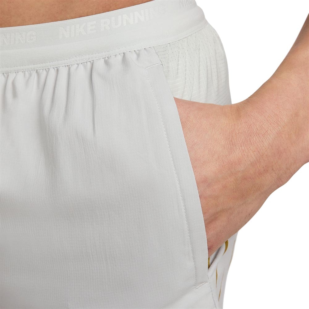 Nike Dri-Fit 5" Løpeshorts Herre Jakob Ingebrigtsen Grå/Beige
