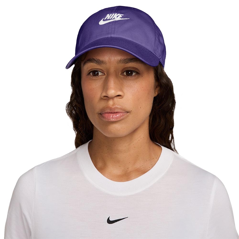 Nike Club Futura Cap Lilla/Hvit