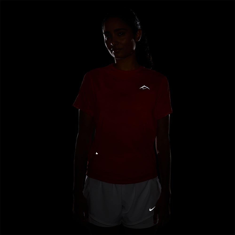 NikeNike Dri-Fit Trail Kortermet Trøye Dame Rød