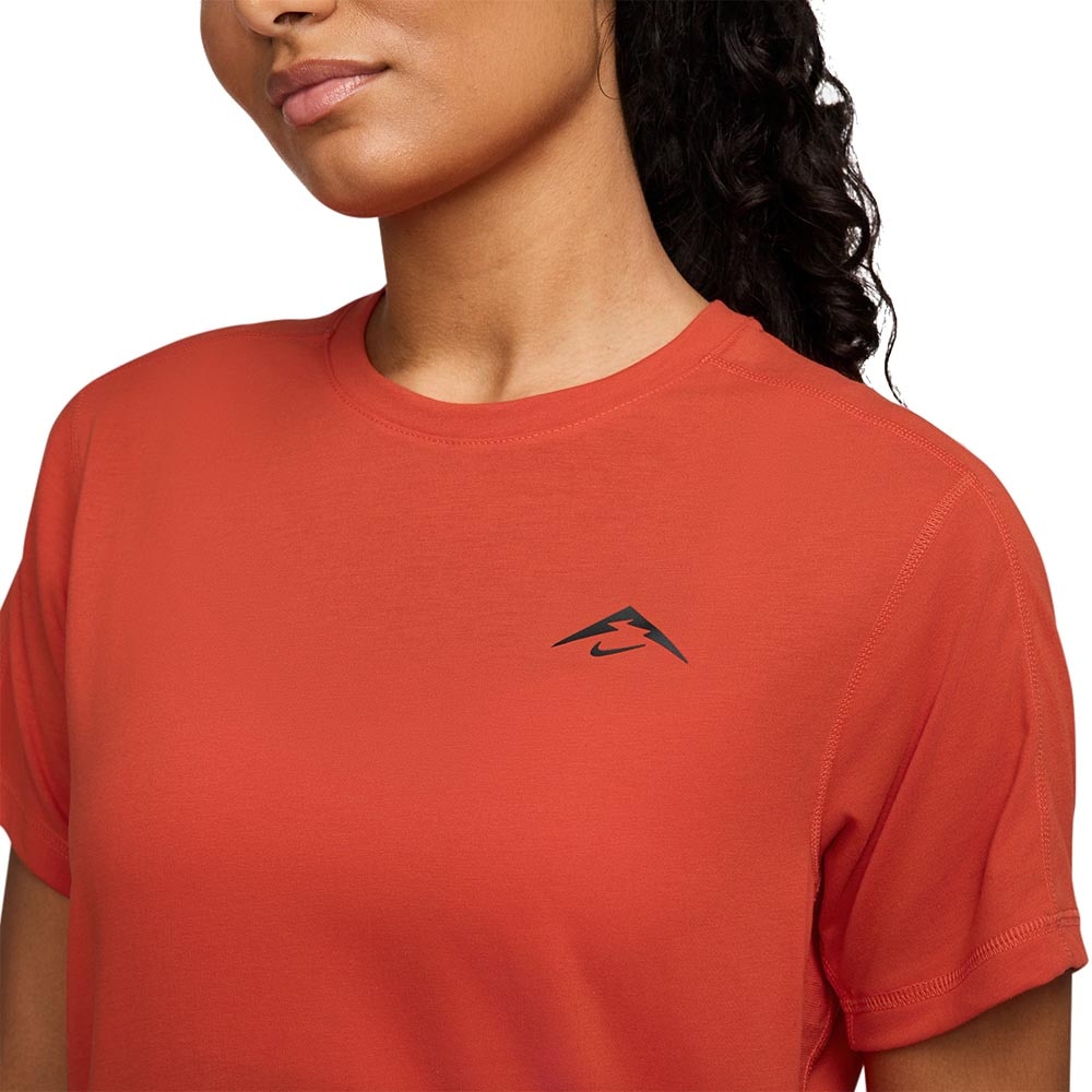 NikeNike Dri-Fit Trail Kortermet Trøye Dame Rød