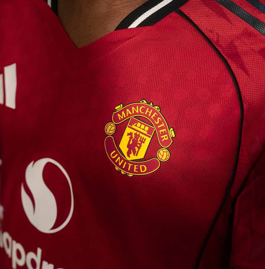 Adidas Manchester United Draktsett Barn 25/26 Hjemme
