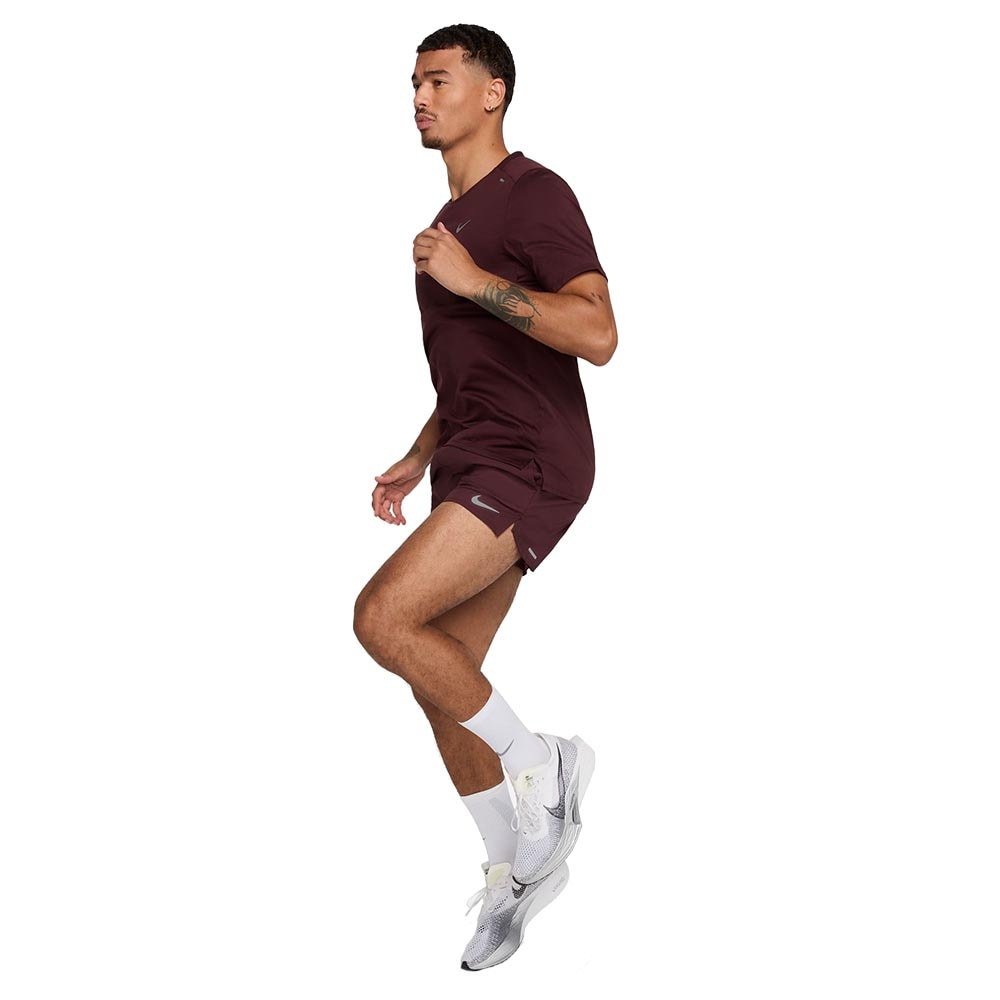 Nike Dri-Fit Stride Løpeshorts 5" Herre Burgunder