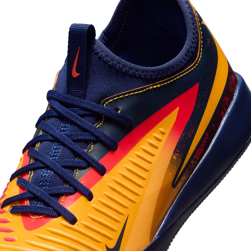 Nike Phantom 6 Low Academy IC Futsal Innendørs Fotballsko Barn Haaland
