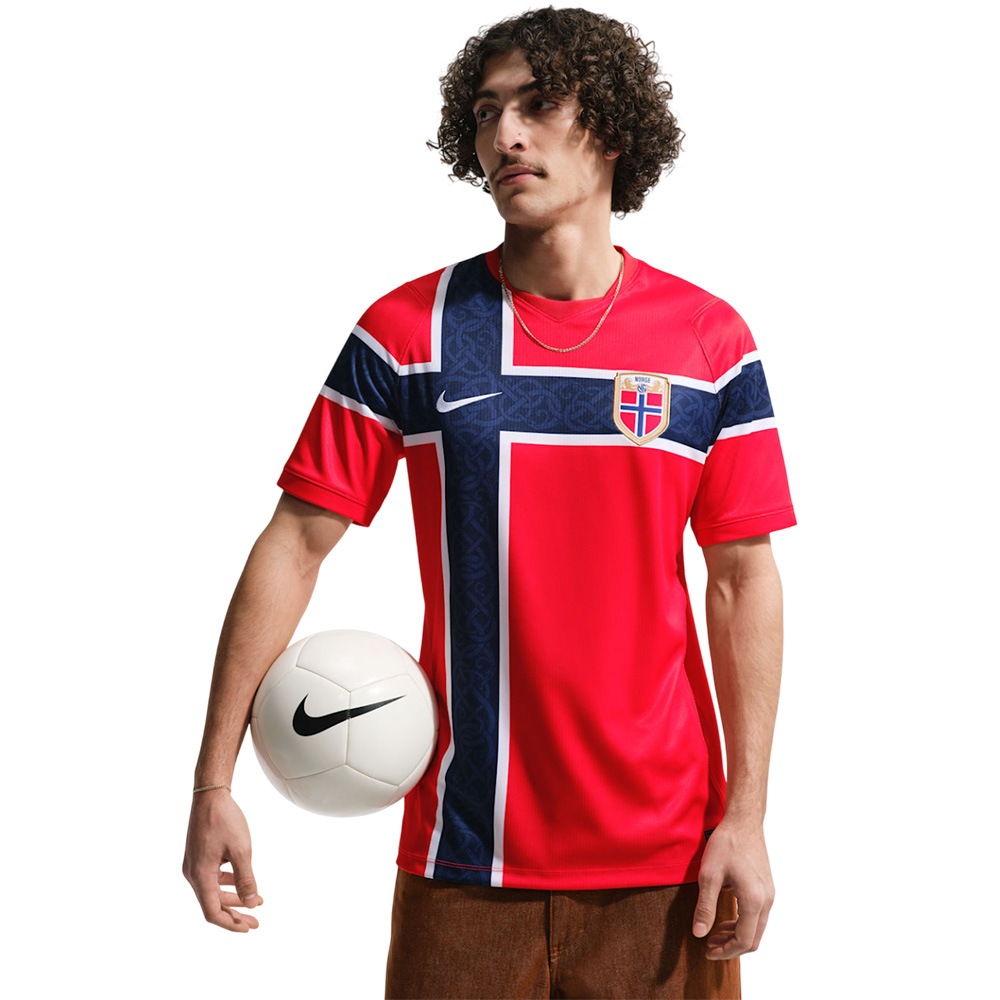 Nike Norge Herrelandslaget VM 2026 Fotballdrakt Hjemme Torshov nike-norge-herrelandslaget-vm-2026-fotballdrakt-hjemme-torshov