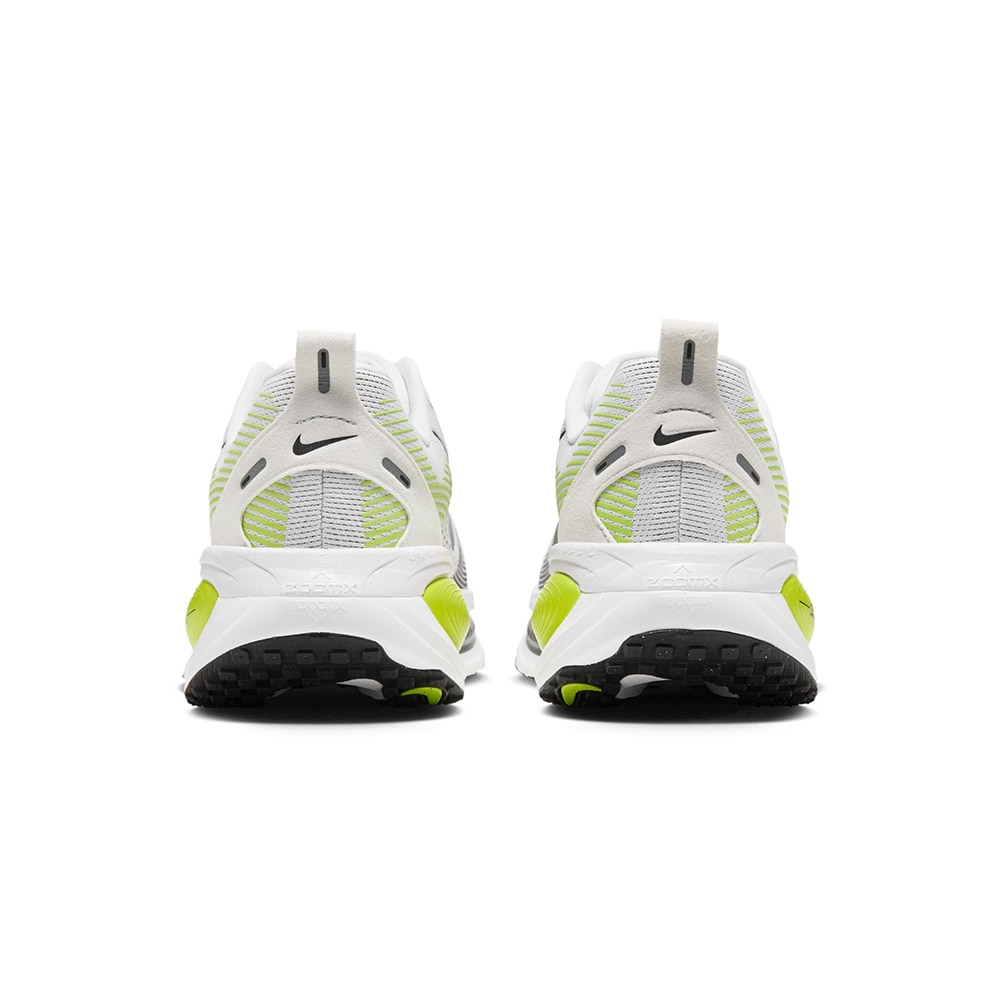 Nike VOMERO 18