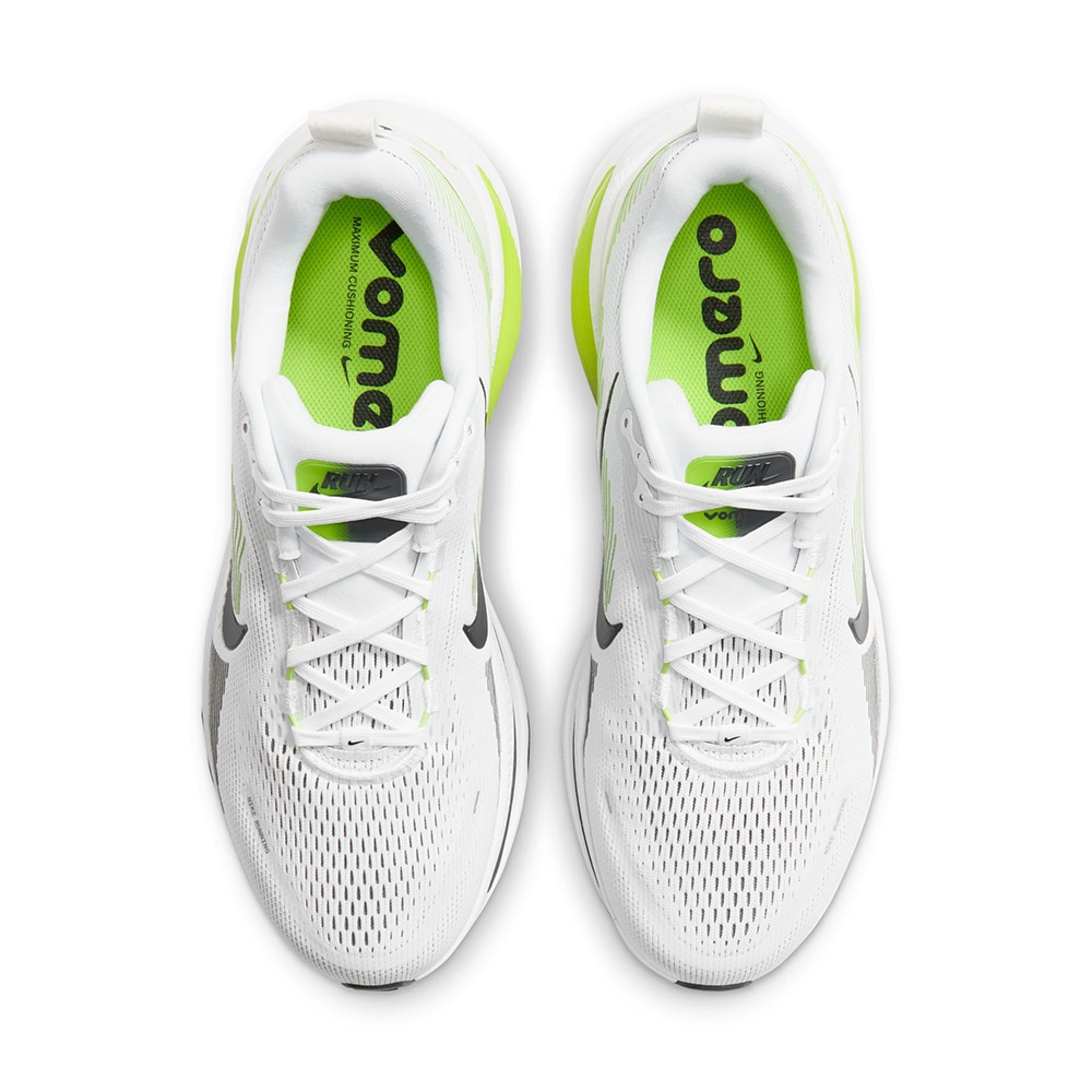 Nike VOMERO 18