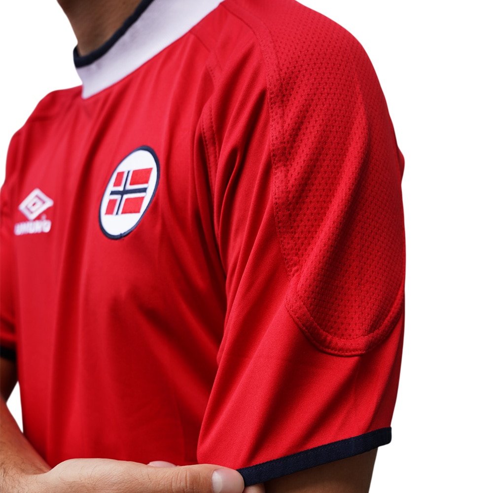 Umbro Norge Retro Fotballdrakt EM 2000 Hjemme