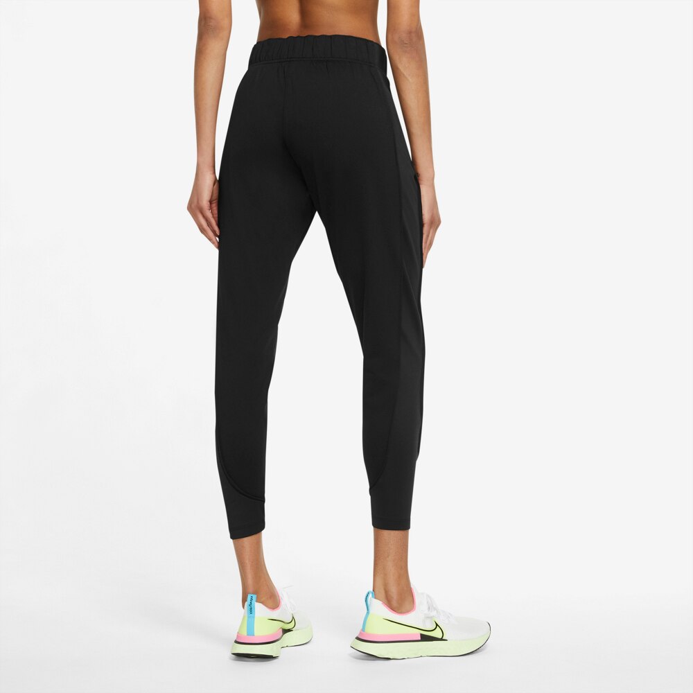 Nike Therma-FIT Essential Bukse Dame Sort