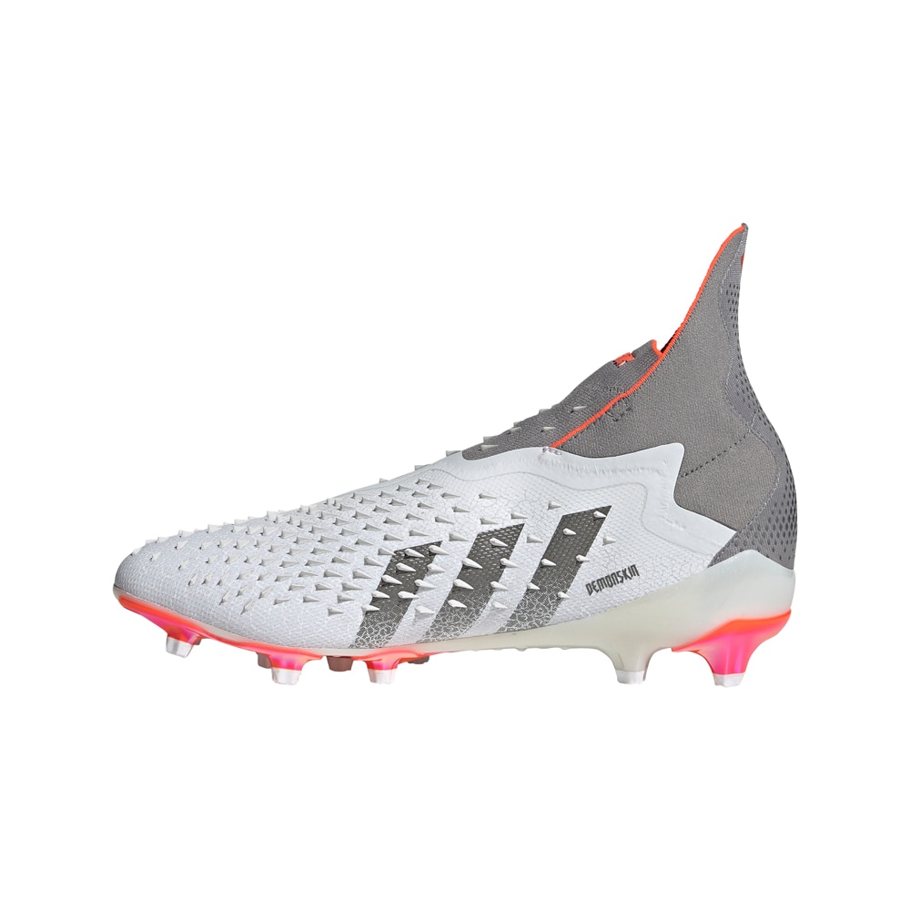 Adidas Predator Freak + AG Fotballsko Whitespark Pack