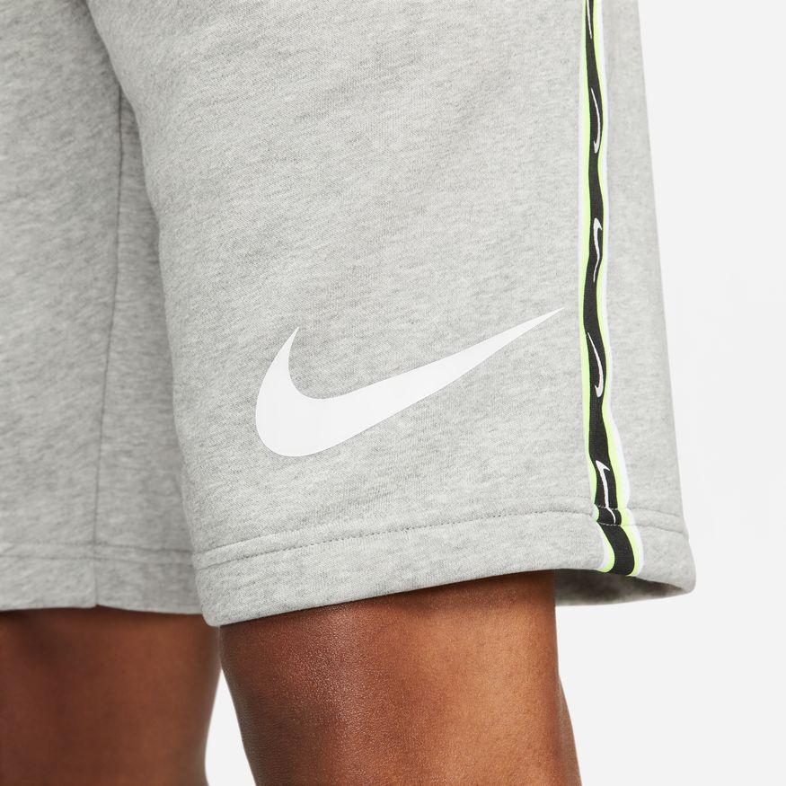 Nike Sportswear Repeat Fritidsshorts Grå